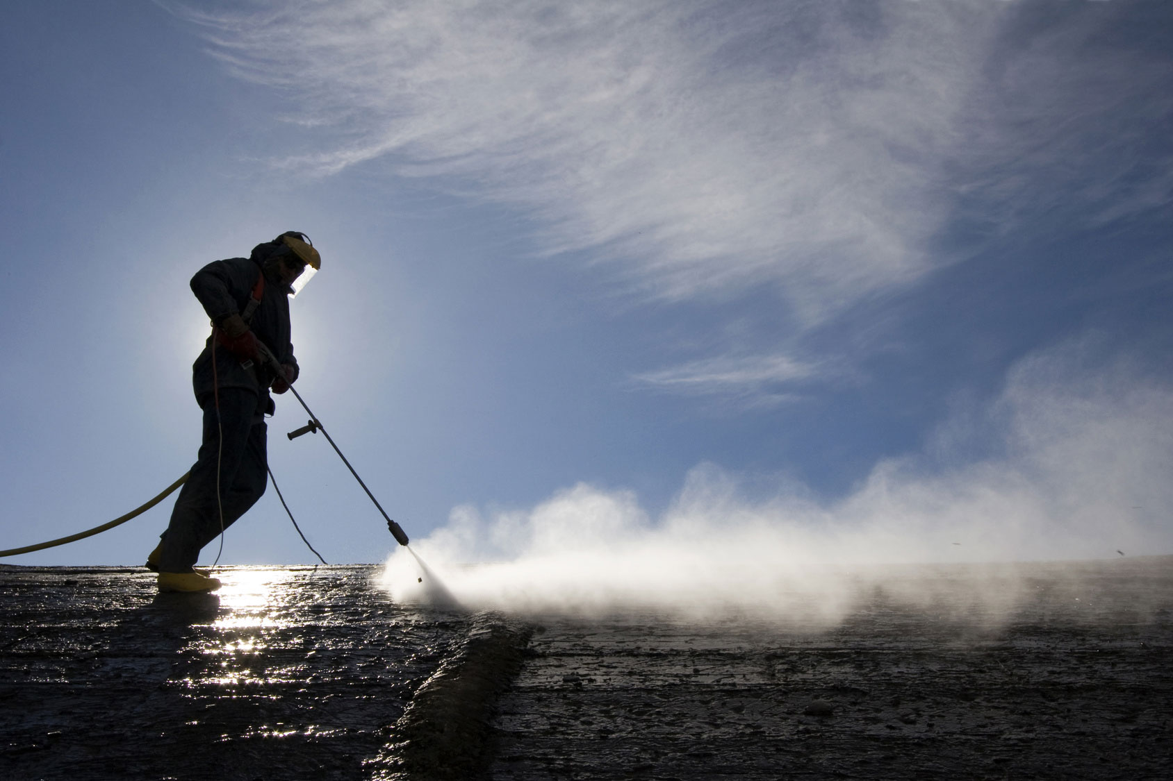 THE PRESSURE WASHER IN THE BUILDING INDUSTRY: WATER TO CLEAN AND WORK ON SITES