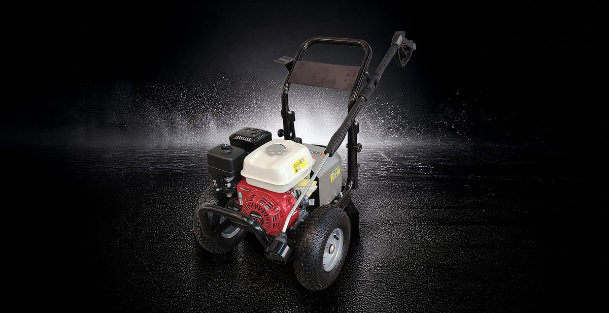 FDX ELITE and FDX PRO: petrol-powered pressure washers for difficult environments and heavy-duty cleaning tasks
